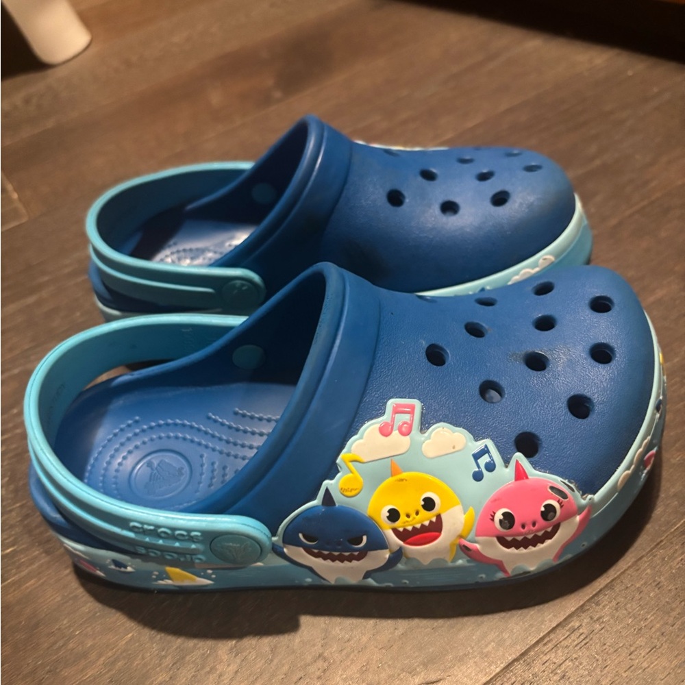 CROCS Kids Blue Musical Shark Slippers